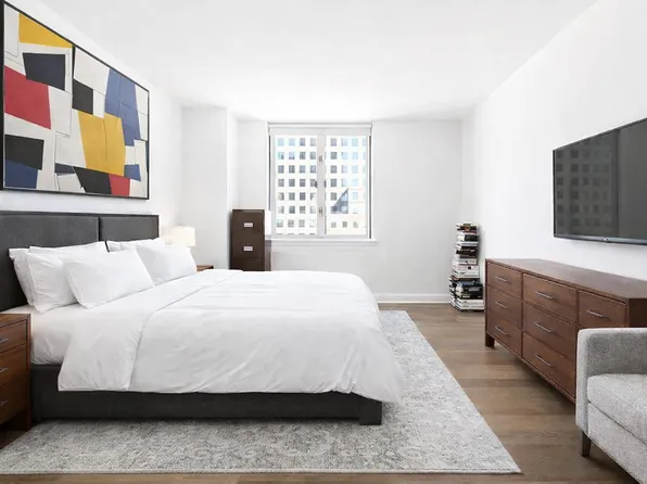 225 Rector Place image 1 of 10