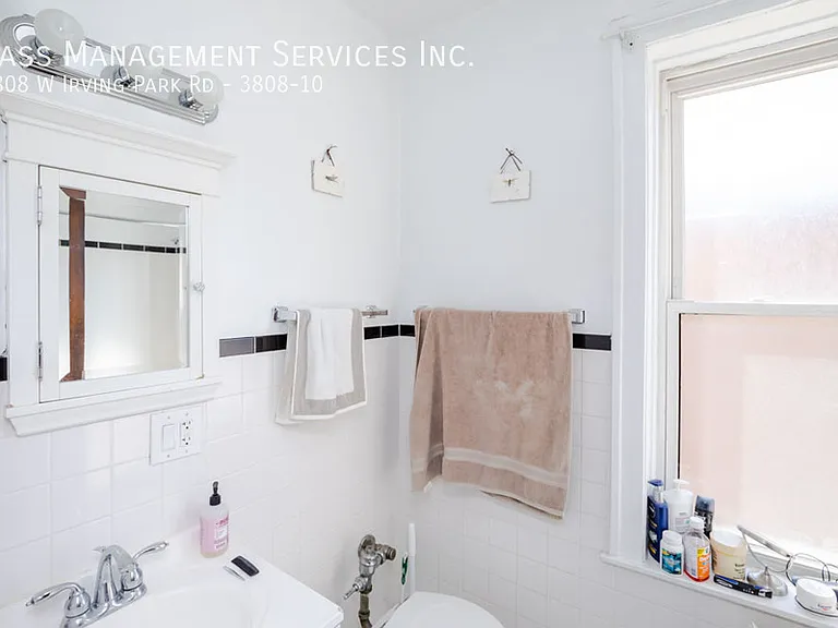 3808 W Irving Park Rd #10 — Photo 6