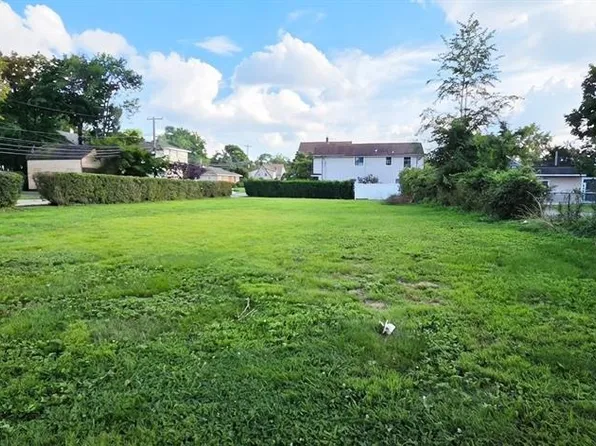 46 W Prospect St, Waldwick, NJ 07463
