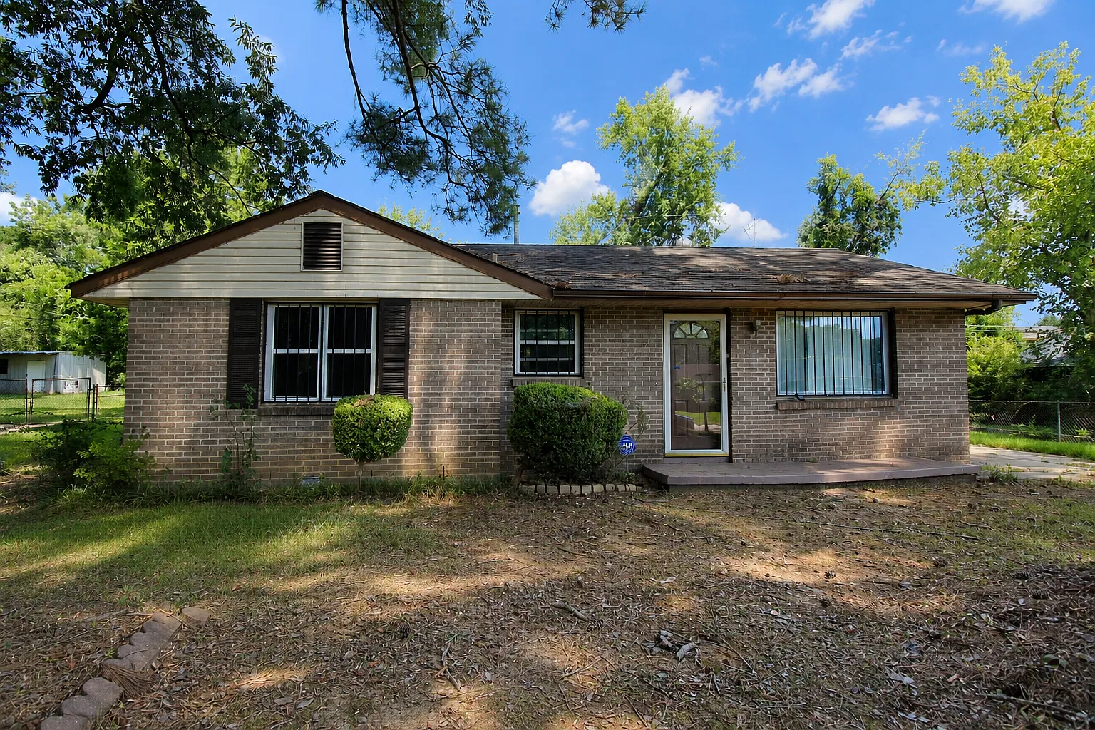 1240 Rayfield Drive - 1 — Photo 1