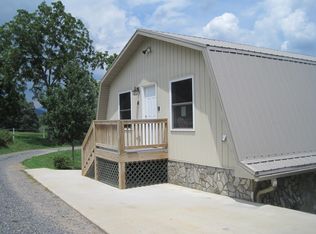 42 Wishart Way, Clyde, NC 28721