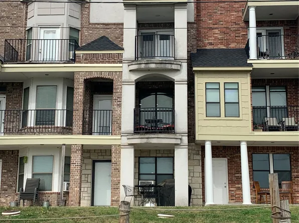 330 N Lakeshore Dr #330, Eufaula, OK 74432