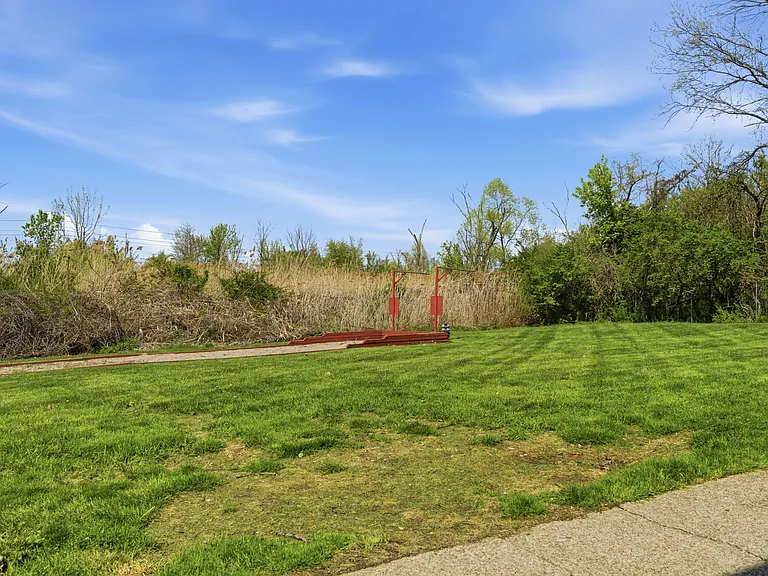 7569 Mentor Ave — Photo 16