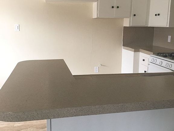 5th image of 25843 Narbonne Ave APT 20