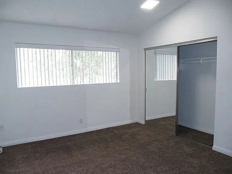 16628 Woodruff — Photo 31