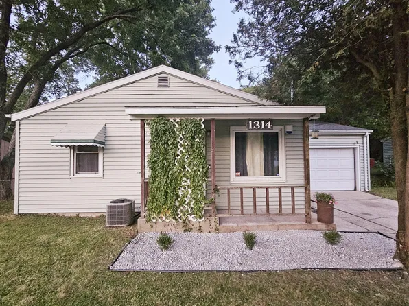 1314 Henson Ave, Kalamazoo, MI 49048
