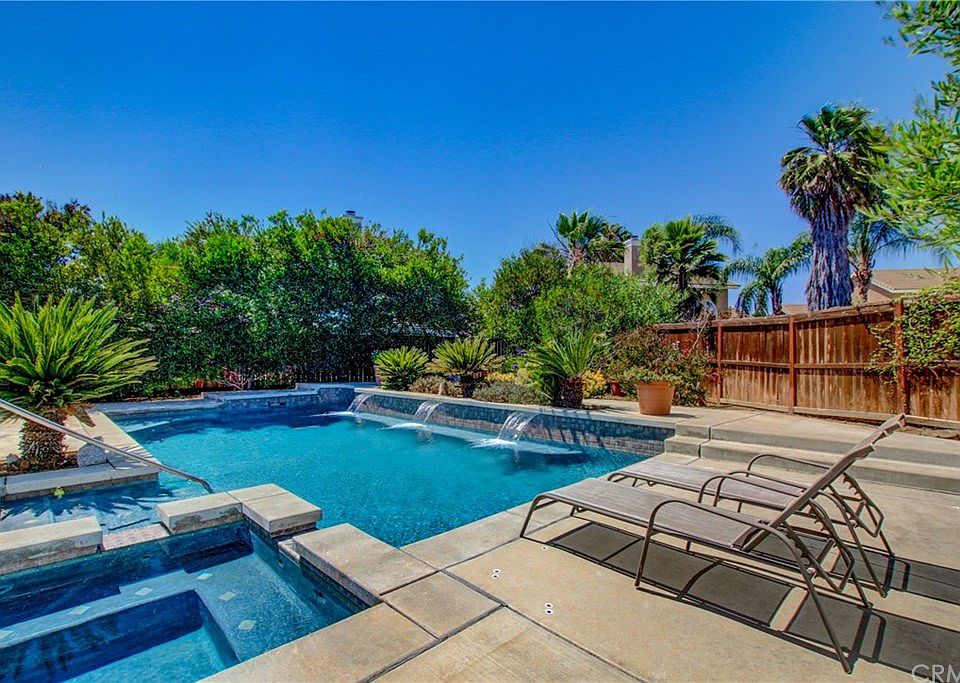 1st image of 36295 Rhine Ct