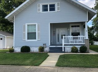 200 E Schumacher St, Okawville, IL 62271