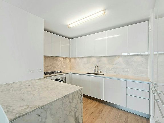 3rd image of 322 W 57th St APT 51F