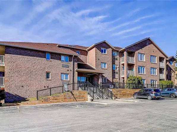 3050 Pinemeadow Dr #57, Burlington, ON L7M 3X5