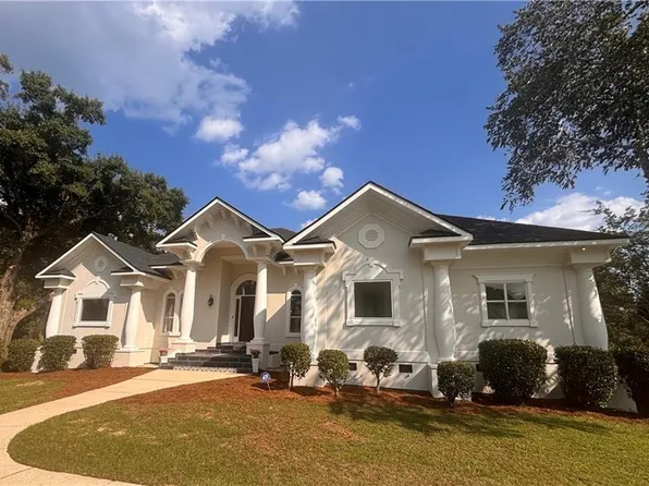 2640 Meadow Lake Rd, Semmes, AL 36575
