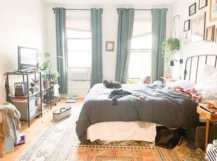 186 Greenpoint Ave #3R, Brooklyn, NY 11222