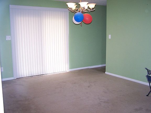4th image of 2417 Brookfield Dr