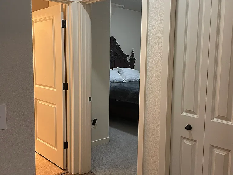 819 NW Wheelock Pl #819 — Photo 37