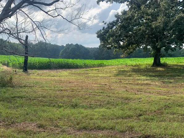 1100 Harlans Xrds, Tompkinsville, KY 42167