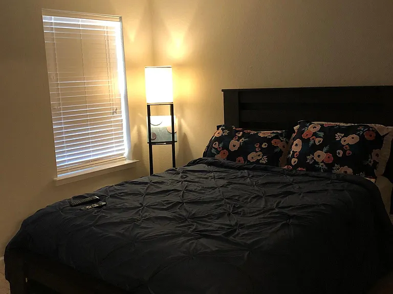 307 Waterside Dr — Photo 12