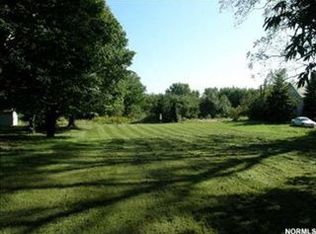 5694 S Ridge Rd, Madison, OH 44057