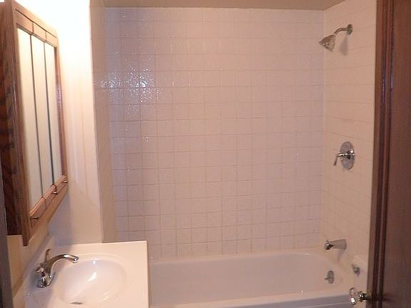 2038 Bath