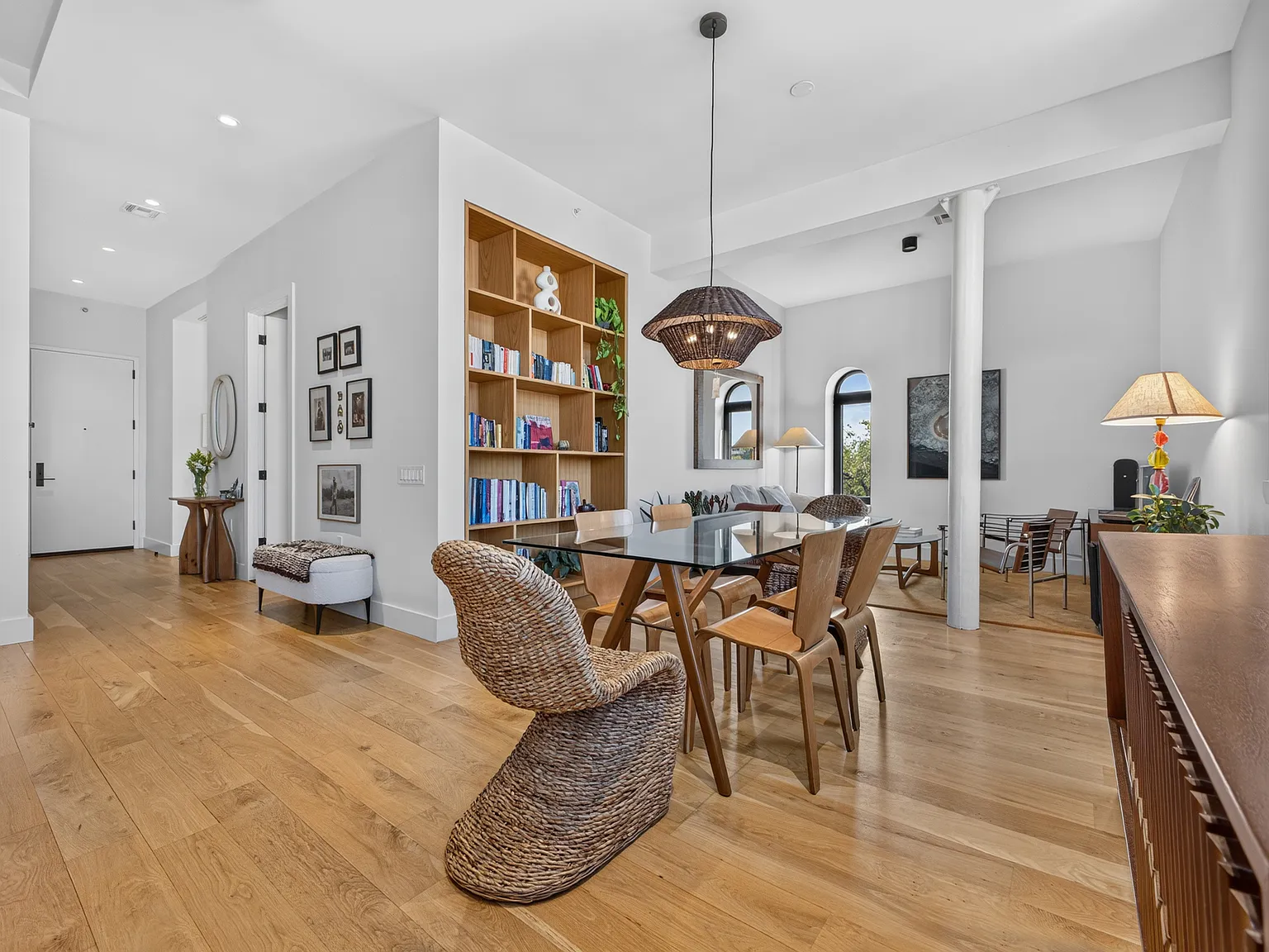 10 Quincy Street — Photo 2