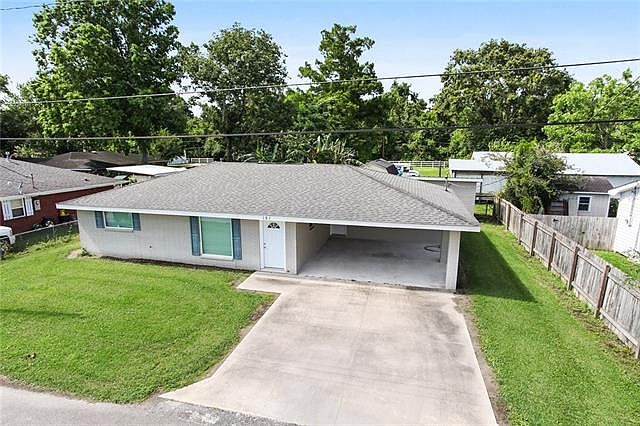 1st image of 161 Schaubhut Ln