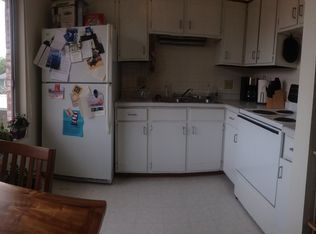 815 Oakcrest St APT 16, Iowa City, IA 52246