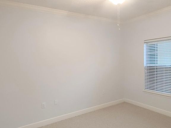 Front bedroom 2 - angle A