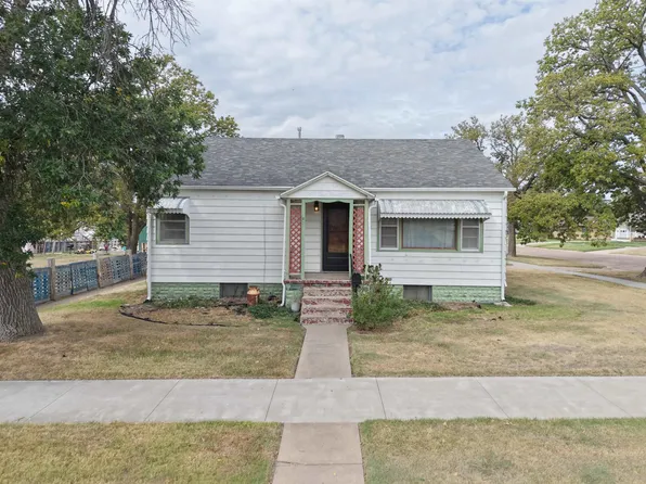 223 N Walnut St, Stockton, KS 67669