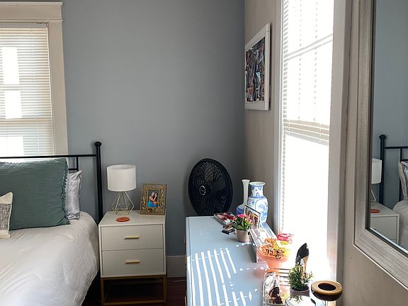 5th image of 2815 W Linden Ave