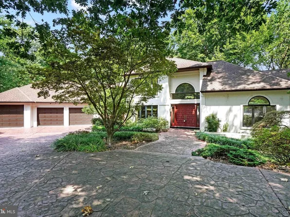 3765 Taralee Dr, York, PA 17406