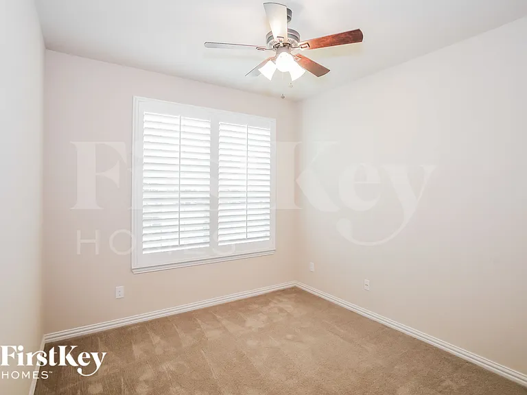 1629 Signature Dr — Photo 12
