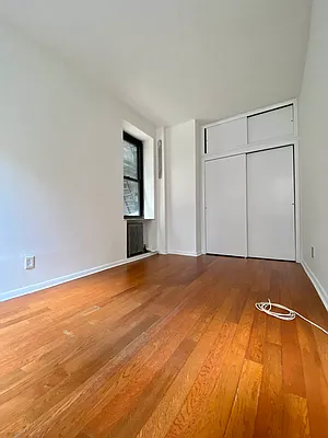 Rented by Dynamik Realty | media 9