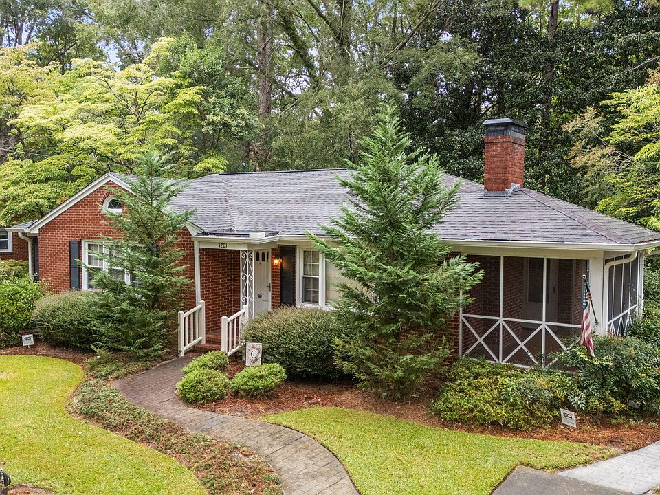 1st image of 1201 N Overlook Drive