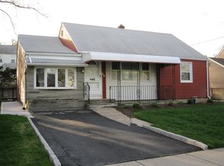 38 Orchard Dr, Clifton, NJ 07012