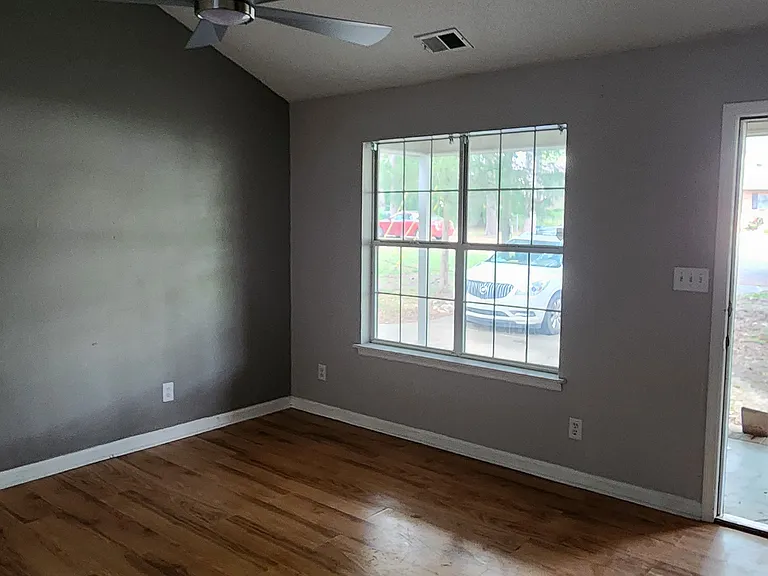 132 Pineview St — Photo 15