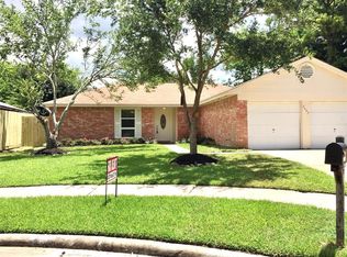 2407 Heather Ridge Ct, Webster, TX 77598