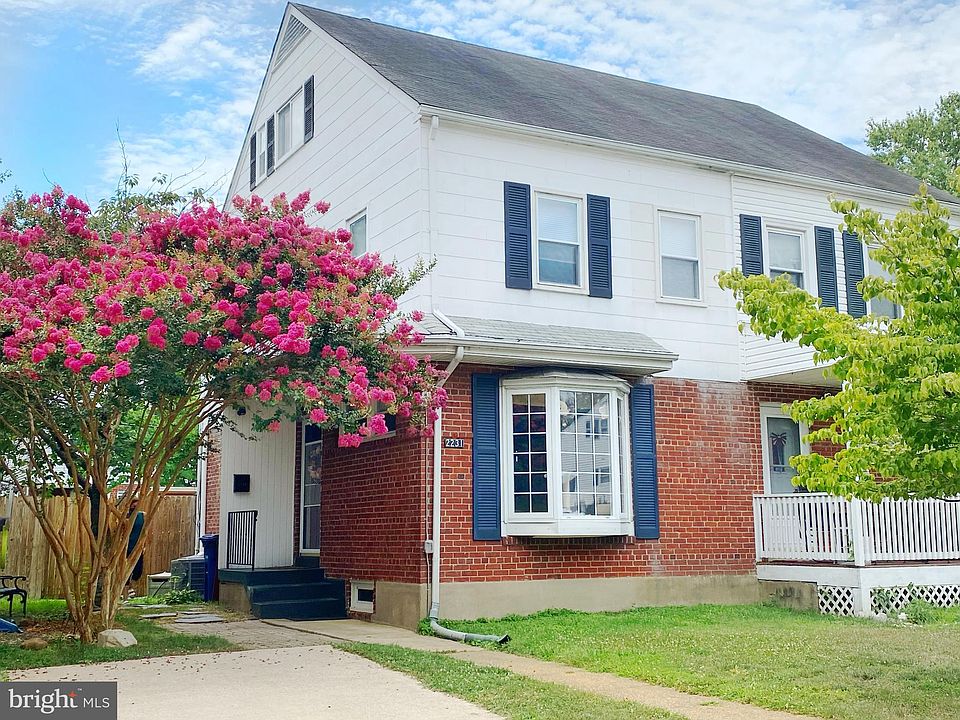 1st image of 2231 Sweetbriar Dr