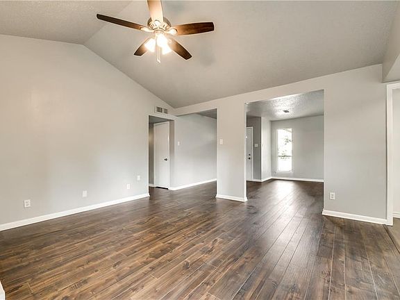 2nd image of 403 Kensinger Ct