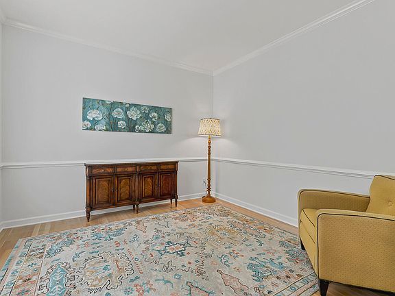 3rd image of 117 Drakewood Pl