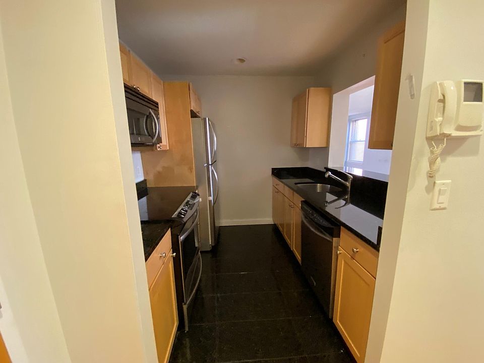 1st image of 1661 Washington St APT 403