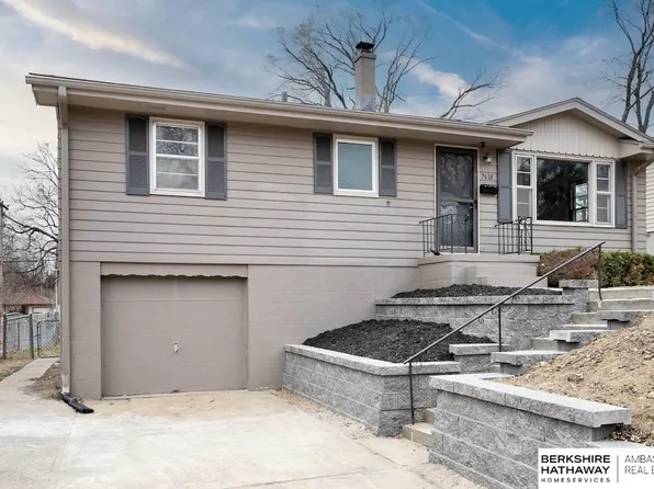 7618 Ontario St, Omaha, NE 68124