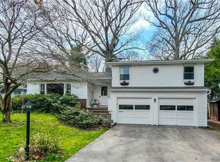 55 Allwood Dr, Rochester, NY 14617