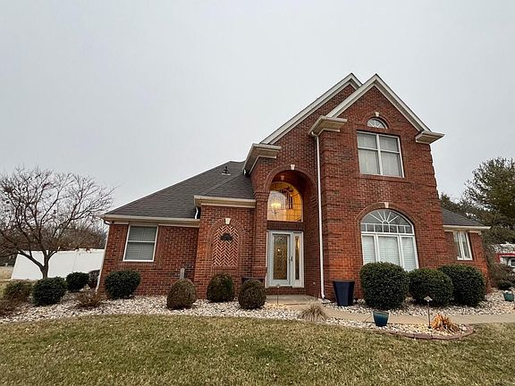 4th image of 1302 Camden Ct