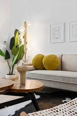 Rented by MNS | media 5