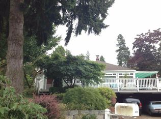 10550 19th Ave NE, Seattle, WA 98125