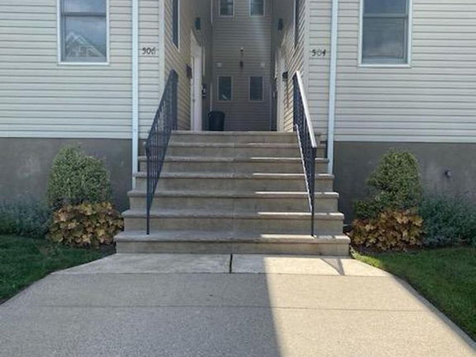 1st image of 504 Oakland Ave