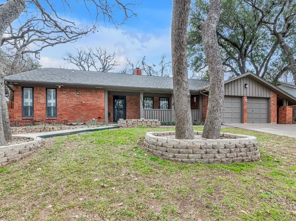 3402 Yellowstone Dr, Arlington, TX 76013