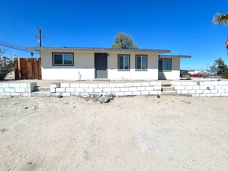 5834 Ocotillo Ave — Photo 1