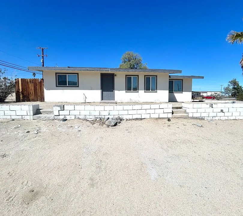 5834 Ocotillo Ave