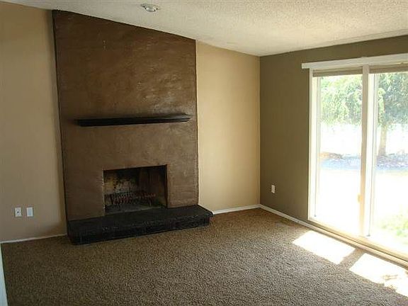 3rd image of 14815 E 16th Ave