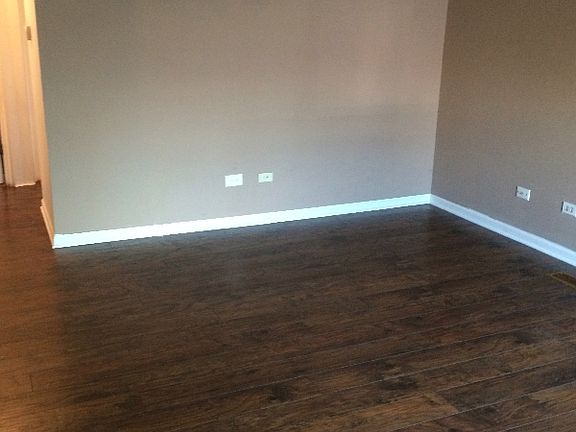 4th image of 3919 N Plainfield Ave